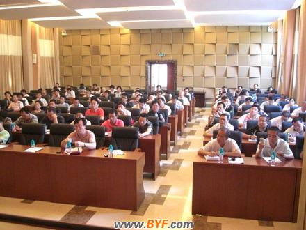 北京照明学会施工专业委员会召开“长城杯”工程电气技术学术研讨会